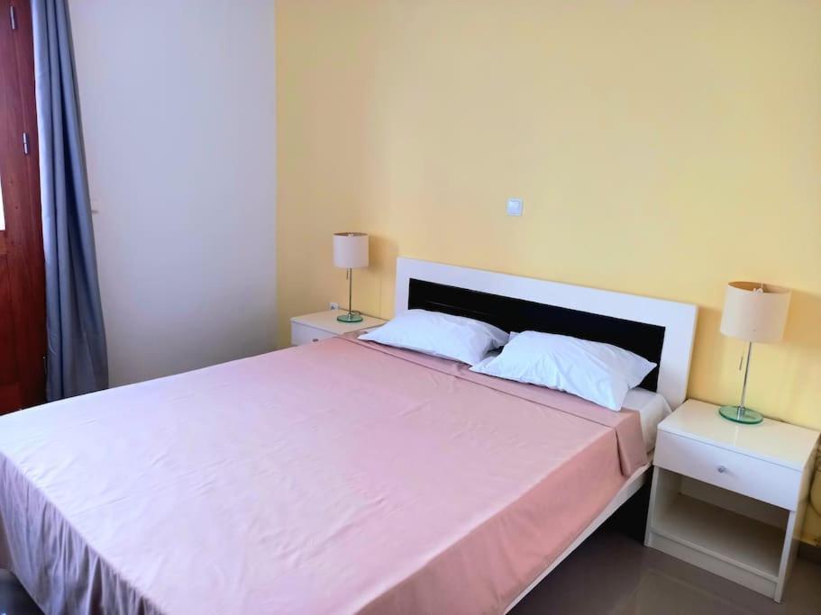 Apartamento Em Santa Maria- Espacoso&Confortavel Apartment ภายนอก รูปภาพ